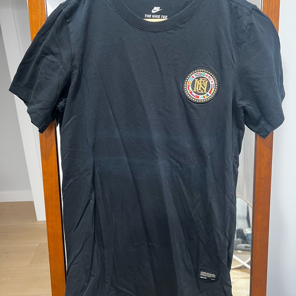 Black Nike Tee